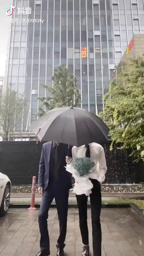 刚看到一个视频, 评论说...